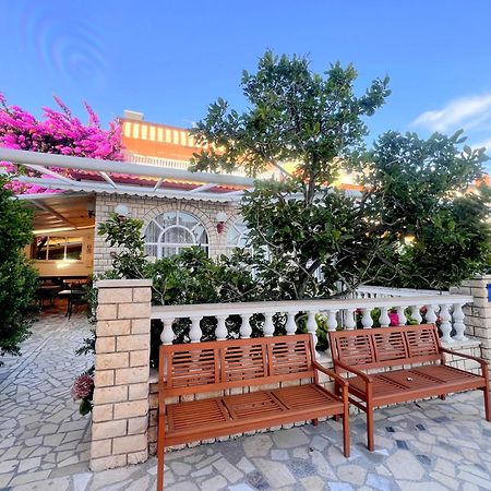 Bed & Breakfast Rab Palit Exterior foto
